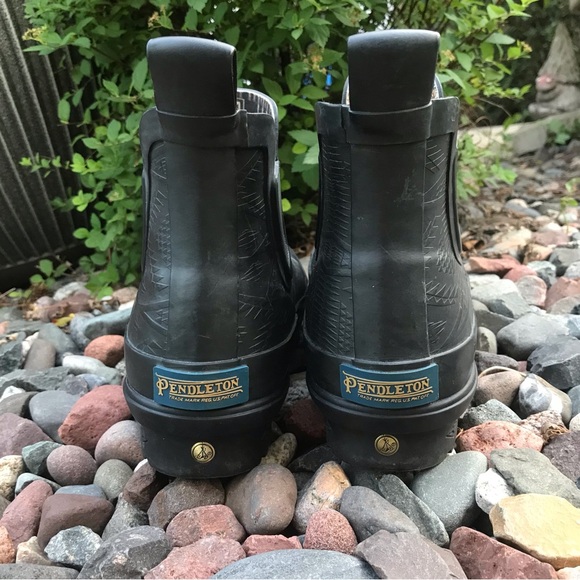 Pendleton Embossed Black Chelsea Rain boots - Picture 2 of 10